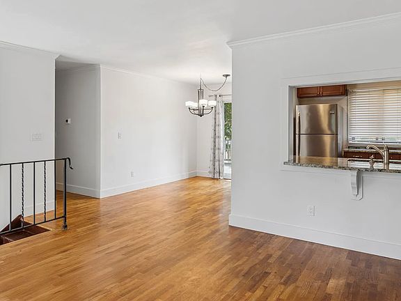 4th image of 1837 S 263rd Pl
