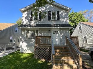 3068 Fort Park Blvd, Lincoln Park, MI 48146