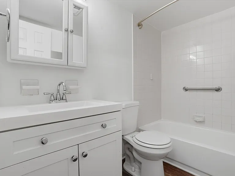 4546 Rosemarie Dr — Photo 8