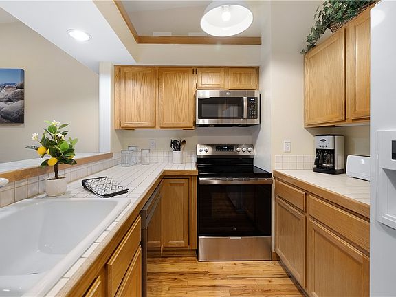 5th image of 929 Northwood Blvd #110