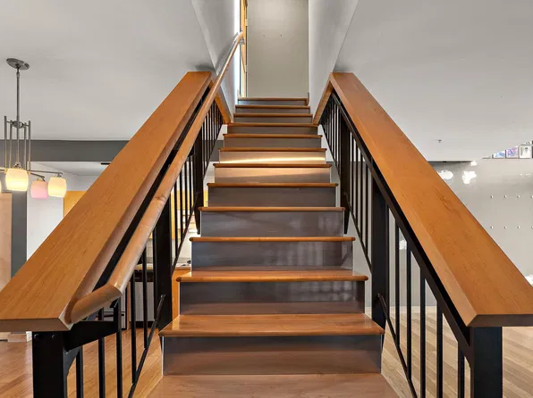 10 E 26th St APT 311, Minneapolis, MN 55404