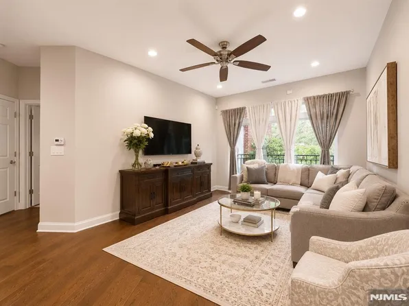 1123 Riverview Ave #123, Englewood, NJ 07631