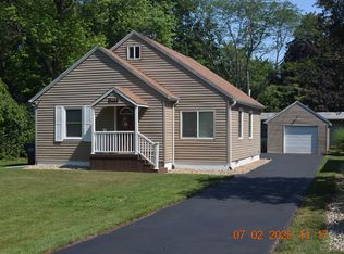 403 Hoover Ave, Benton Harbor, MI 49022