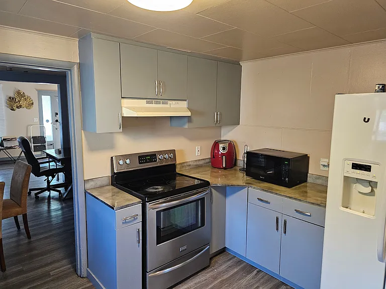 919 E Marine View Dr — Photo 5