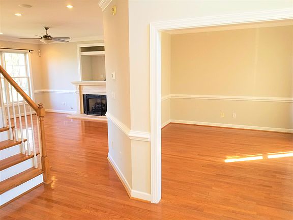 3rd image of 1340 Baecher Ln