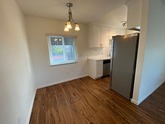 2nd image of 4475 Hamilton St APT 10
