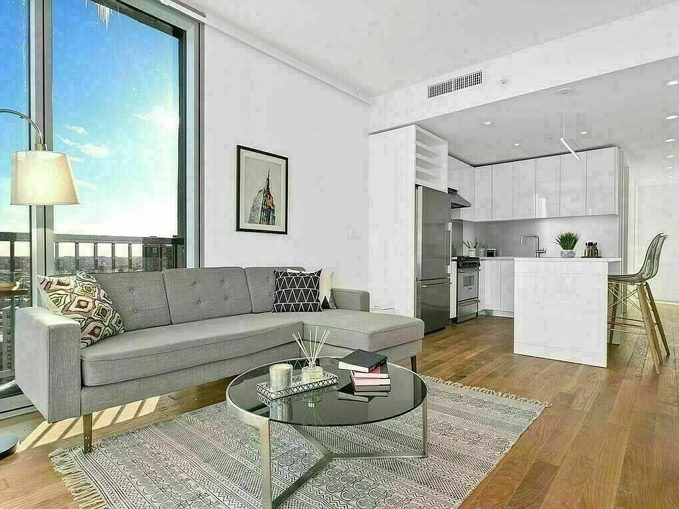 1st image of 434 Albee Sq #7CC