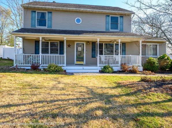 341 Evergreen Dr