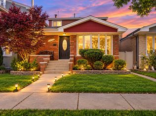 7052 W 64th Pl, Chicago, IL 60638