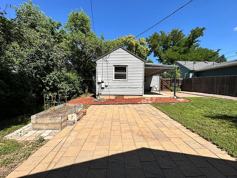 2633 S Race St — Photo 10