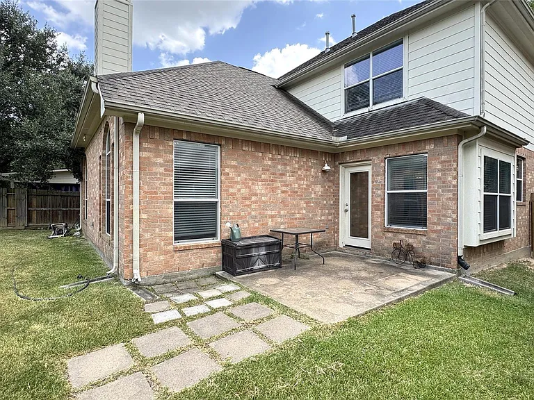 17630 Riata Springs Ln — Photo 29