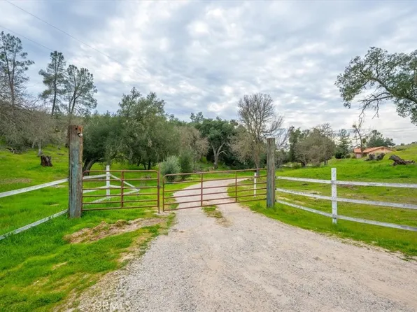 3151 Parkhill Rd, Santa Margarita, CA 93453