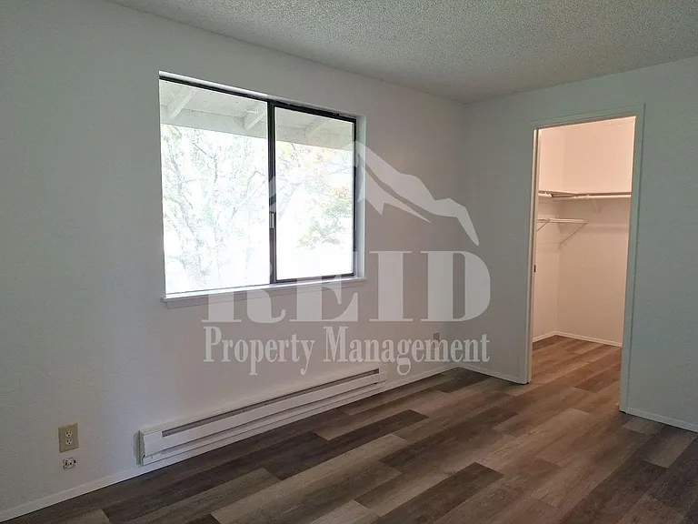 5300 Alameda St SW — Photo 19