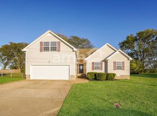 3823 Angelise Ln, Clarksville, TN 37042