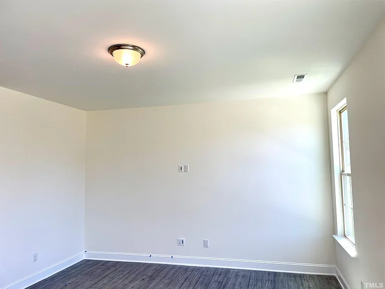 1601 Paperbush Ct — Photo 4
