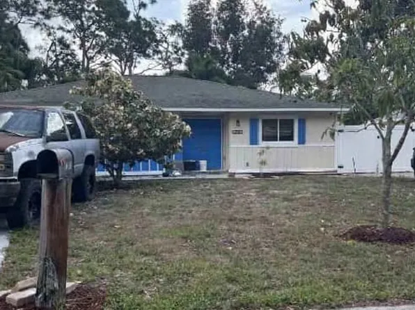 27041 Edgewood St, Bonita Springs, FL 34135