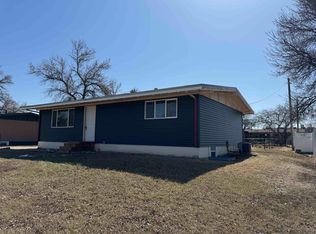 1709 W Central Ave, Minot, ND 58701