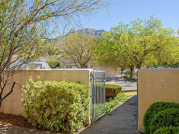 2nd image of 1041 Los Jardines Cir