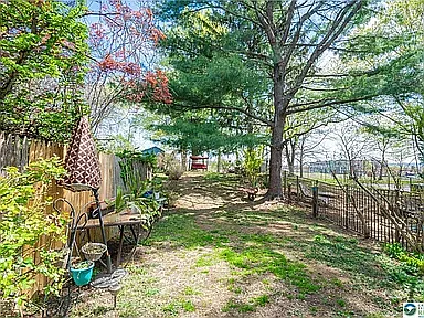 1703 Saratoga Ct — Photo 23