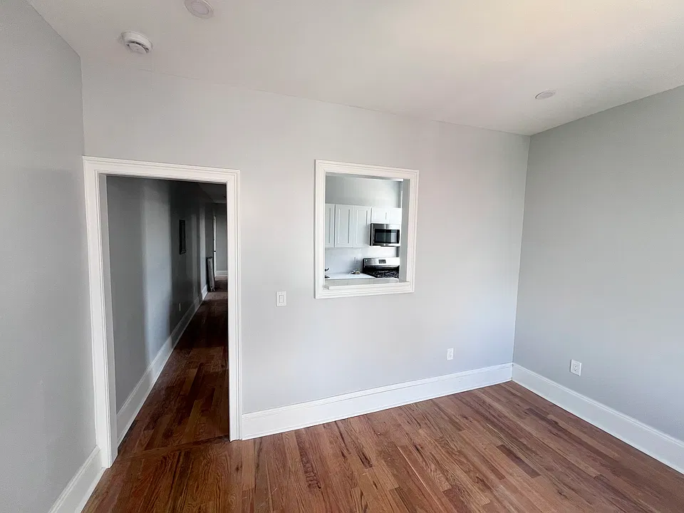 LIVING ROOM, VID ON YOUTUBE OR IG @ NJRENTS
