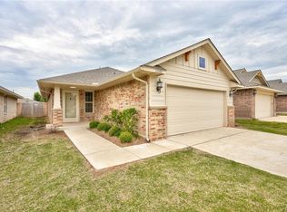 11520 SW 8th Cir, Yukon, OK 73099