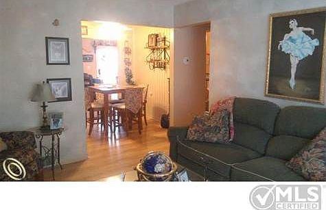 Livingroom.jpg