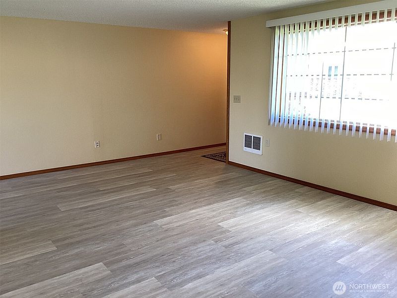 4th image of 2718 Mt. Vista Road #A