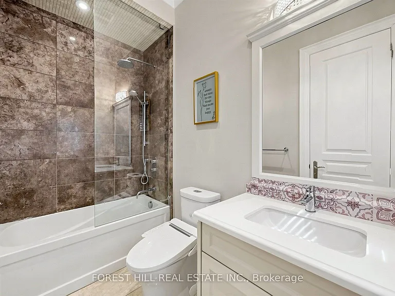 328 Byng Ave — Photo 37