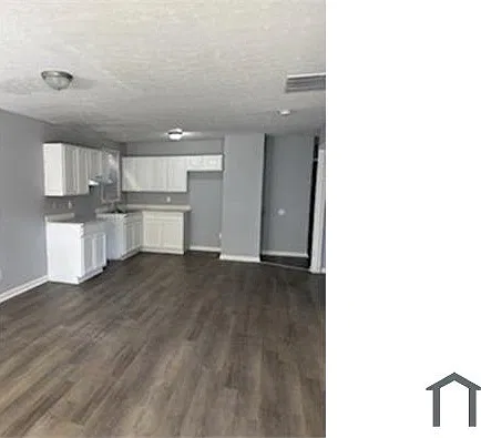 4 bed, 1300 sqft, $1,399 — Photo 2