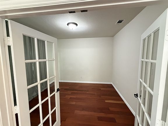 3rd image of 4405 Citabria Dr