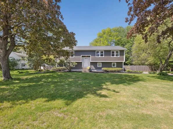 6 Thayer St, Northborough, MA 01532
