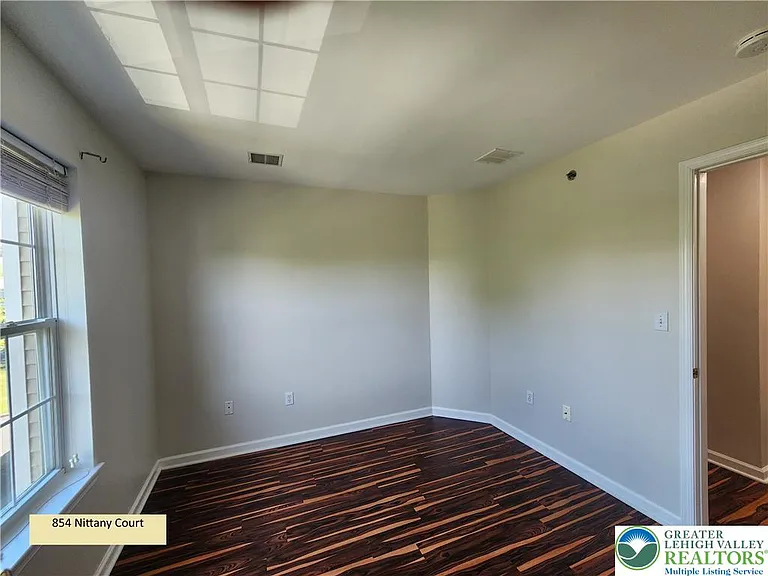 854 Nittany Ct — Photo 18