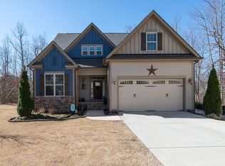 160 Meadowrue Ln, Youngsville, NC 27596