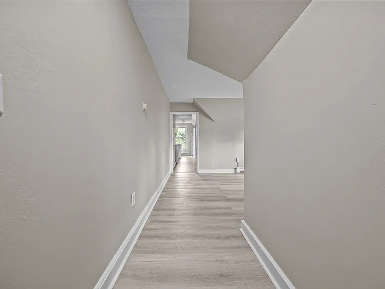 133 Davenport Ave #3B — Photo 4