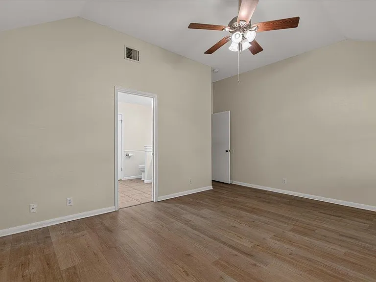 206 Evergreen Cir — Photo 15