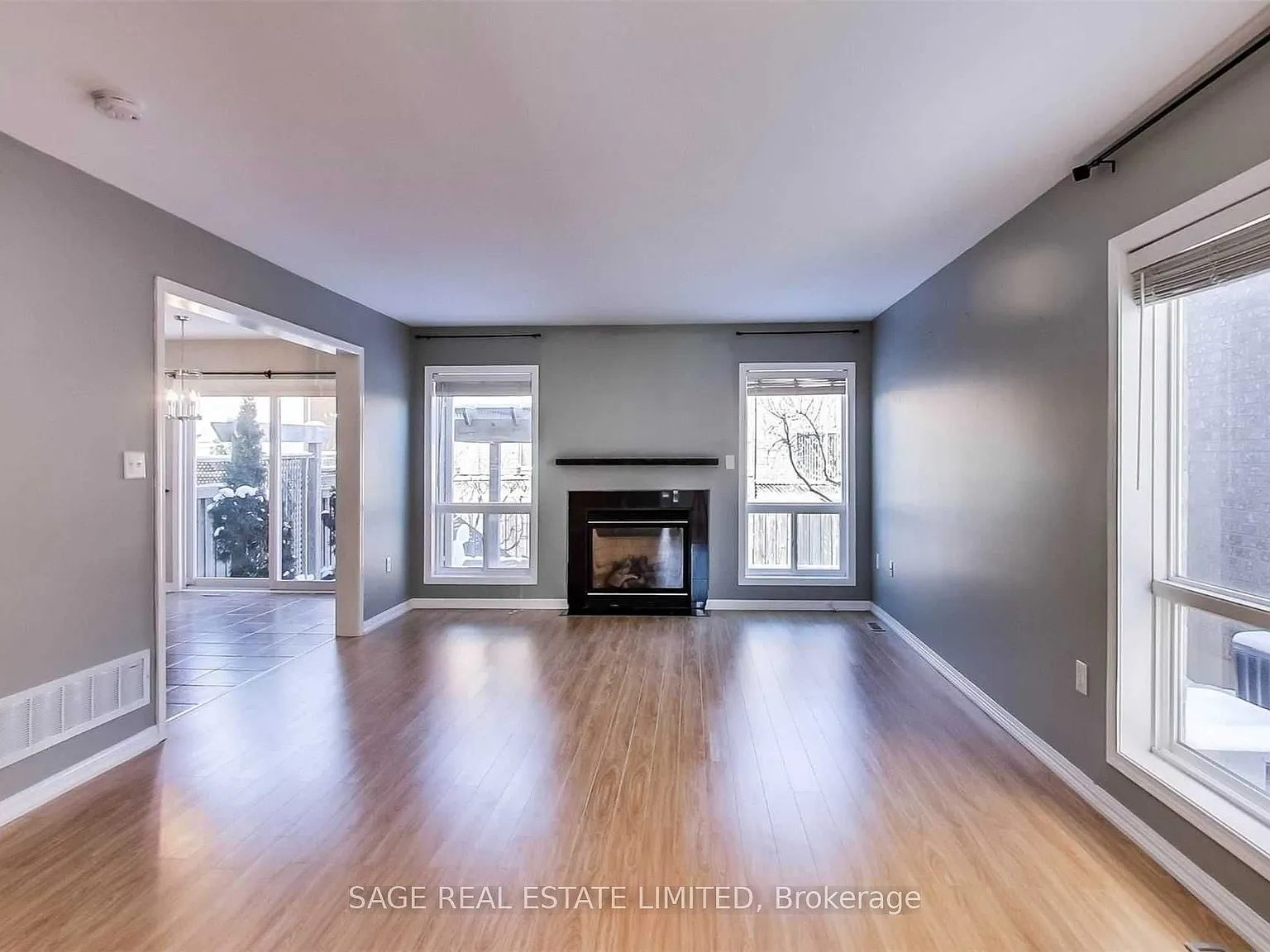 3 bed, $3,000 — Photo 2