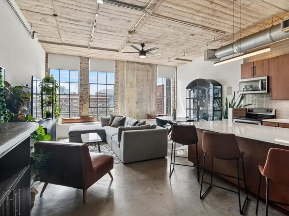 1122 Jackson St APT 709, Dallas, TX 75202