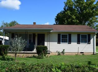 710 Glen Ray Rd, Alderson, WV 24910