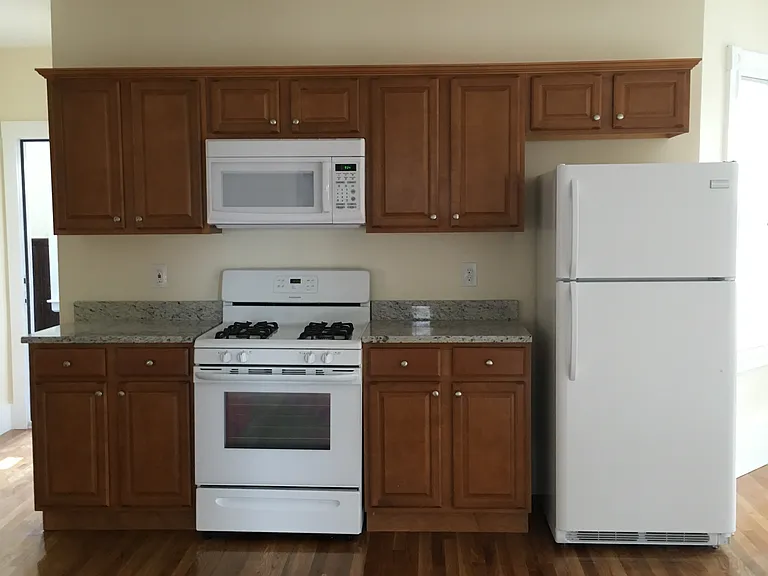 63 Varney St #65-1 — Photo 4