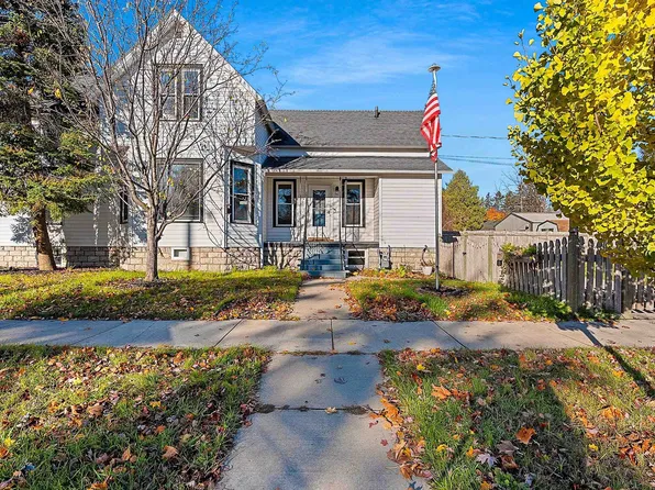 602 Carney Blvd, Marinette, WI 54143