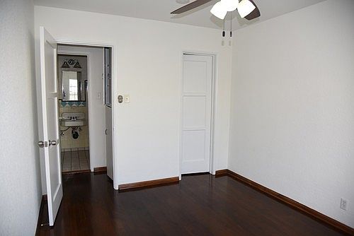 4th image of 2326 Pacific Ave APT B