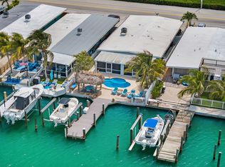 8 Sadowski Cswy, Key Colony Beach, FL 33051