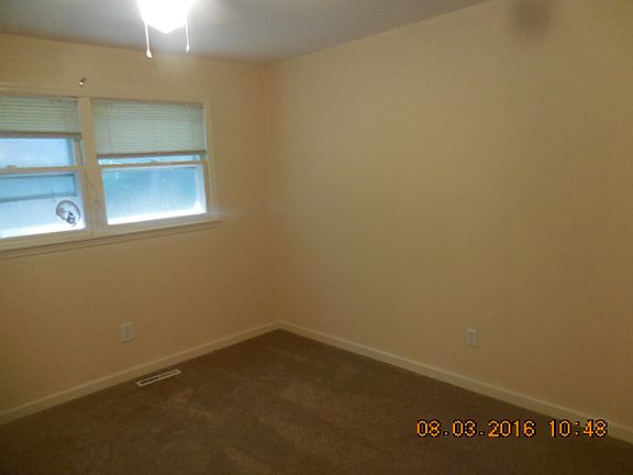 4th image of 4 Cedarcrest Dr Saratoga Spgs #1