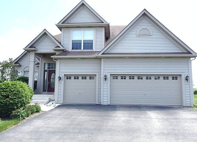 1st image of 995 Wyndham Dr