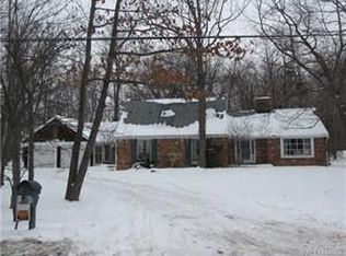 1885 Harvey Rd, Grand Island, NY 14072