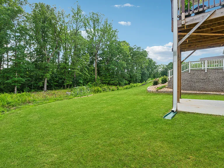 5545 Adirondack Dr — Photo 16