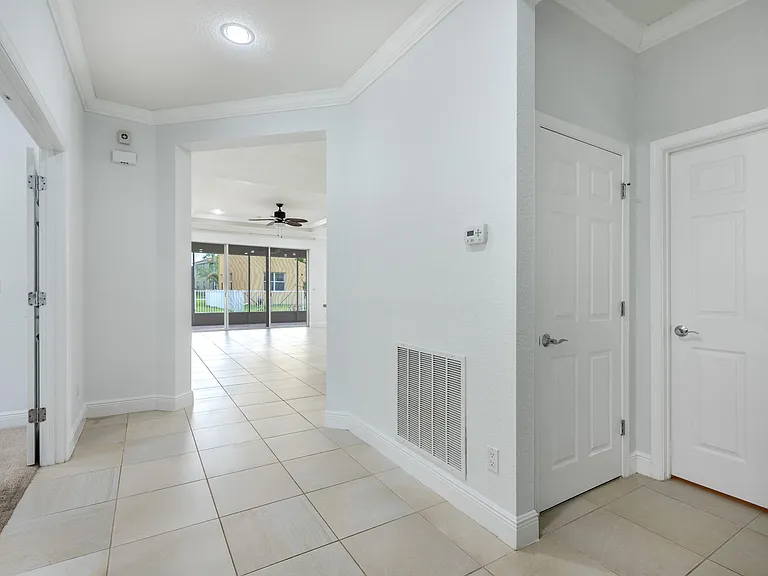 1367 NW Leonardo Cir — Photo 9