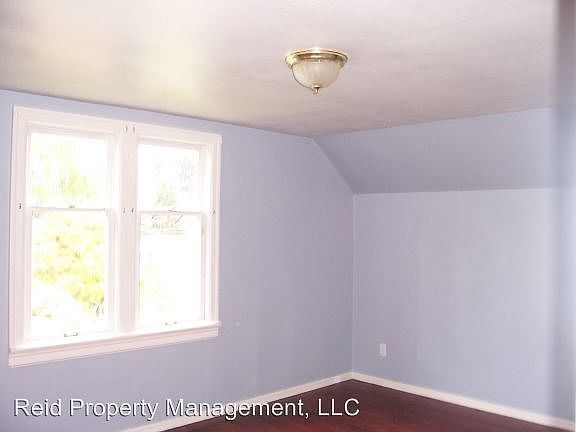 5th image of 1113 N Cambrian Ave