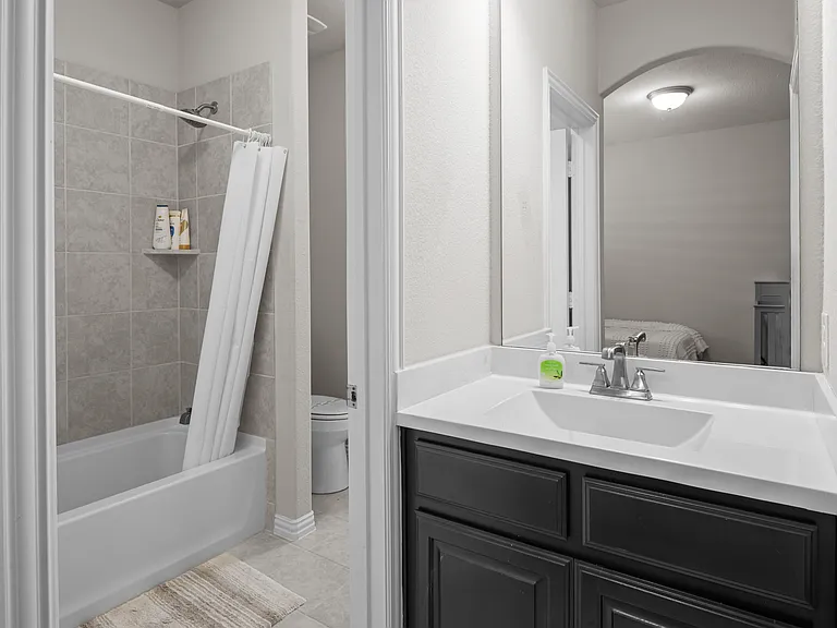 5801 Fuder Dr — Photo 35