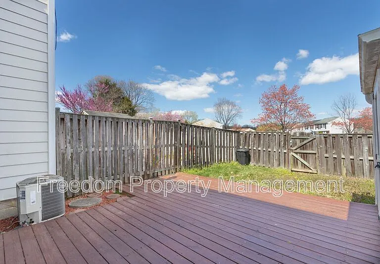 4686 Hercules Ln — Photo 21